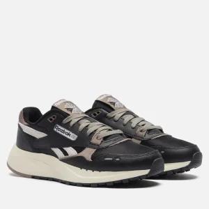 Кроссовки Classic Leather 2400