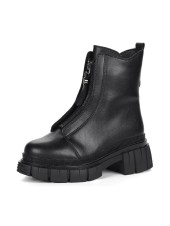 Черные ботинки из кожи на подкладке из натуральной шерсти на молнии и тракторной подошве